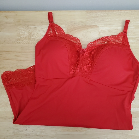 Rhonda Shear Pin-Up Cami with Lace, Style: 6674 - Picture 4 of 7